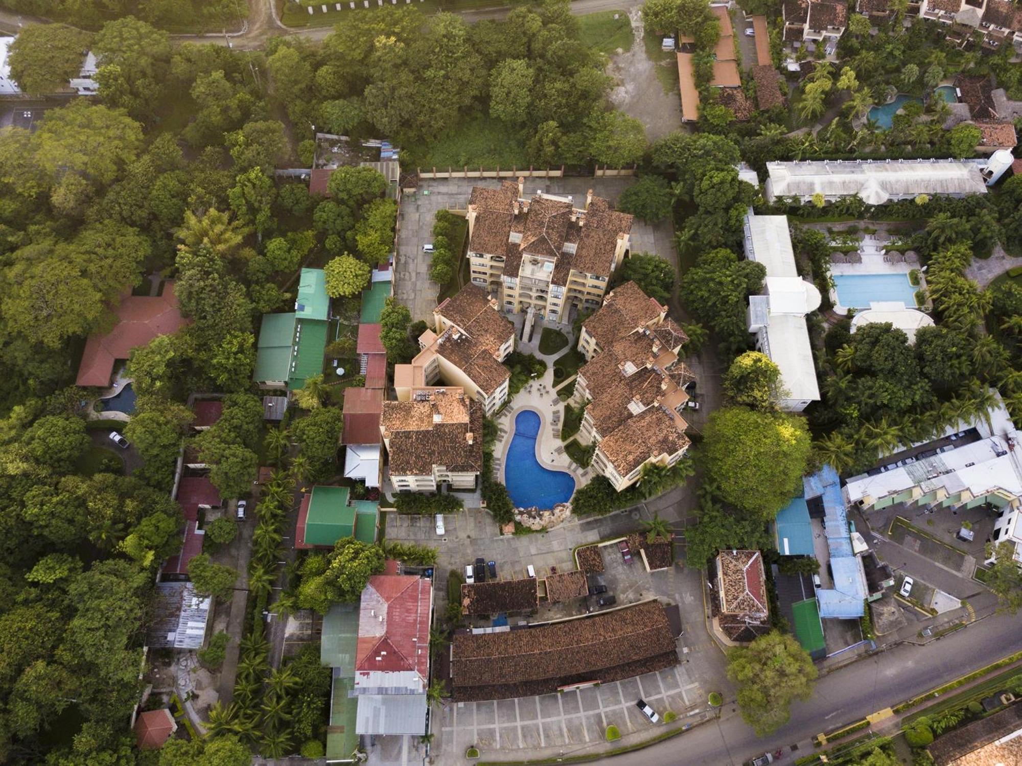 Sunrise 1- 3 Bedroom Poolside Condo Тамариндо Екстериор снимка